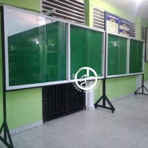 Papan Mading Kaki Kaca Geser (Costum Size)
